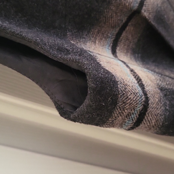 NWOT Banana Republic Gray, Beige, and Baby Blue Plaid Wool Shift Dress, Size 4 - Picture 5 of 10